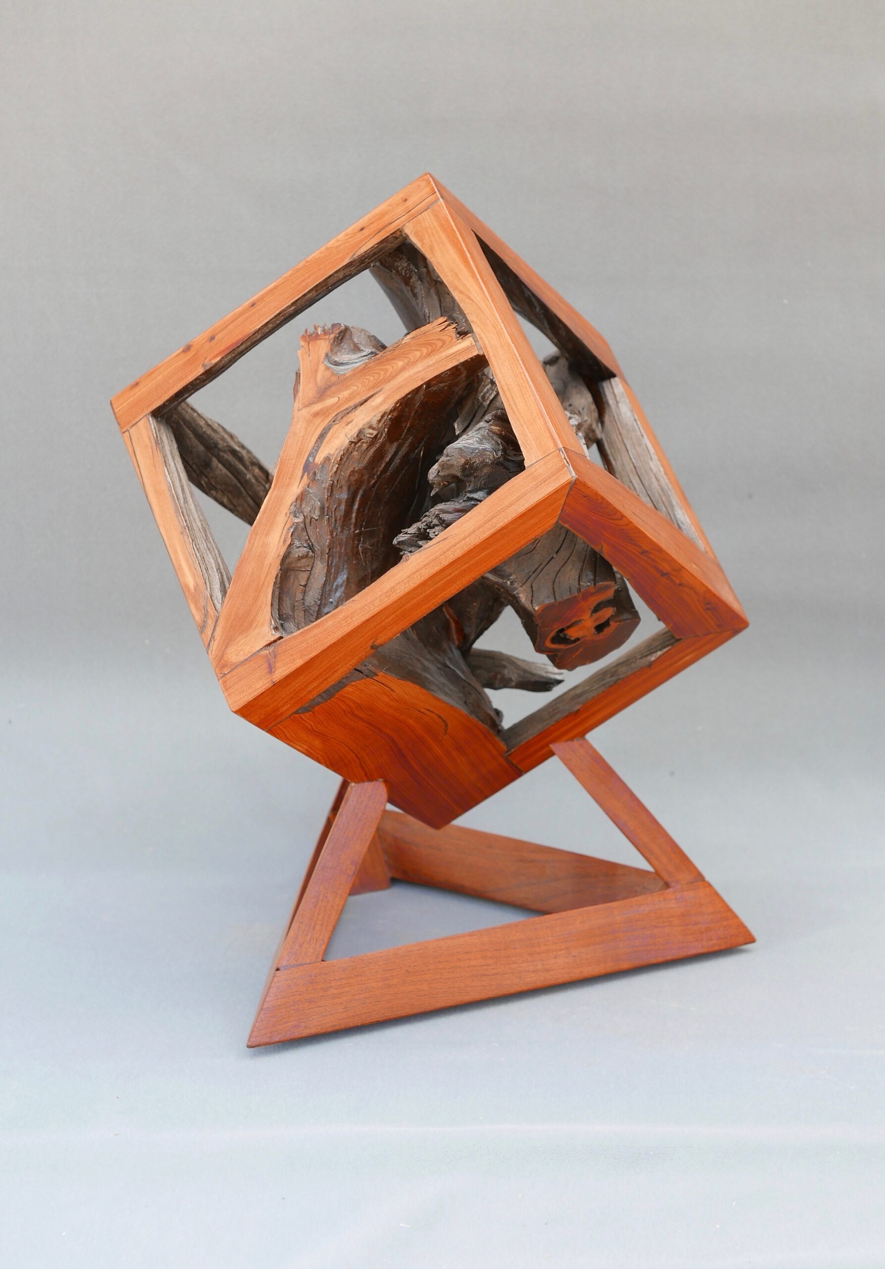 Balancing on Tetrahedron